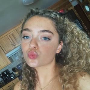 Meet your Posher, Alli